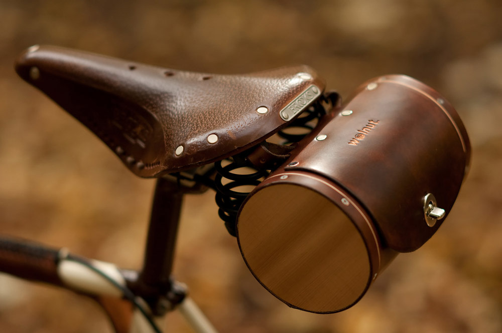 Bicycle saddle leather bag