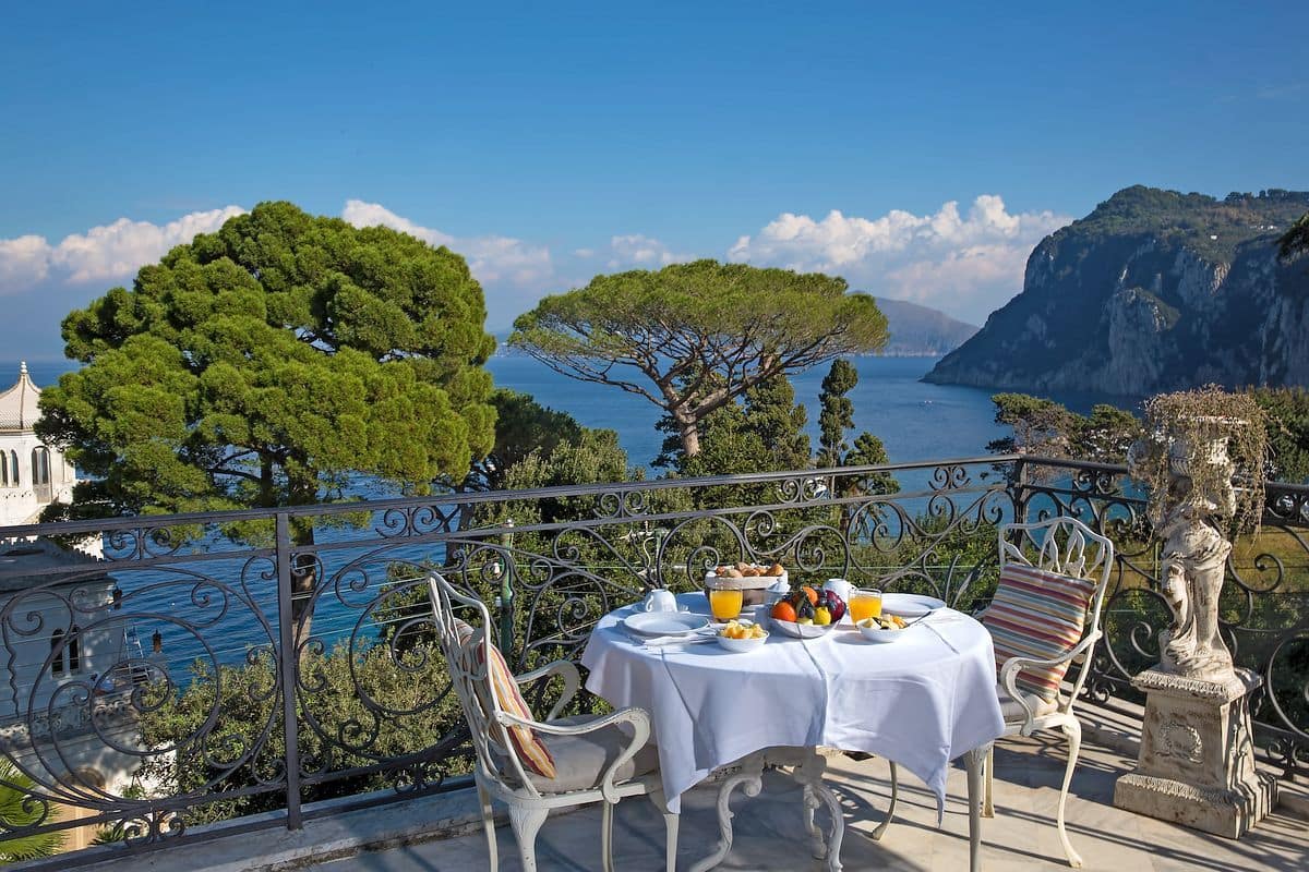 Breakfast in Capri