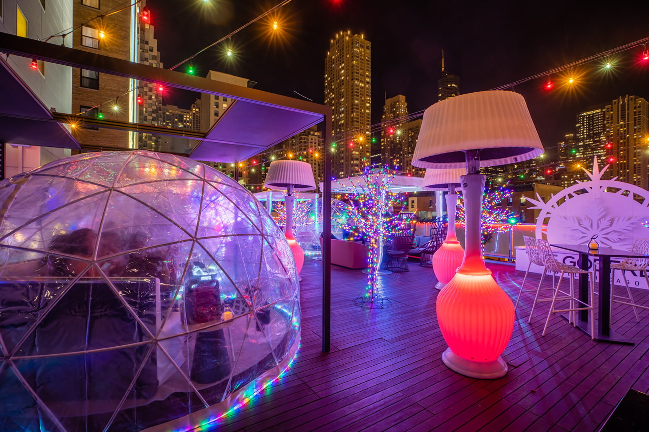 Rooftop igloos in Chicago