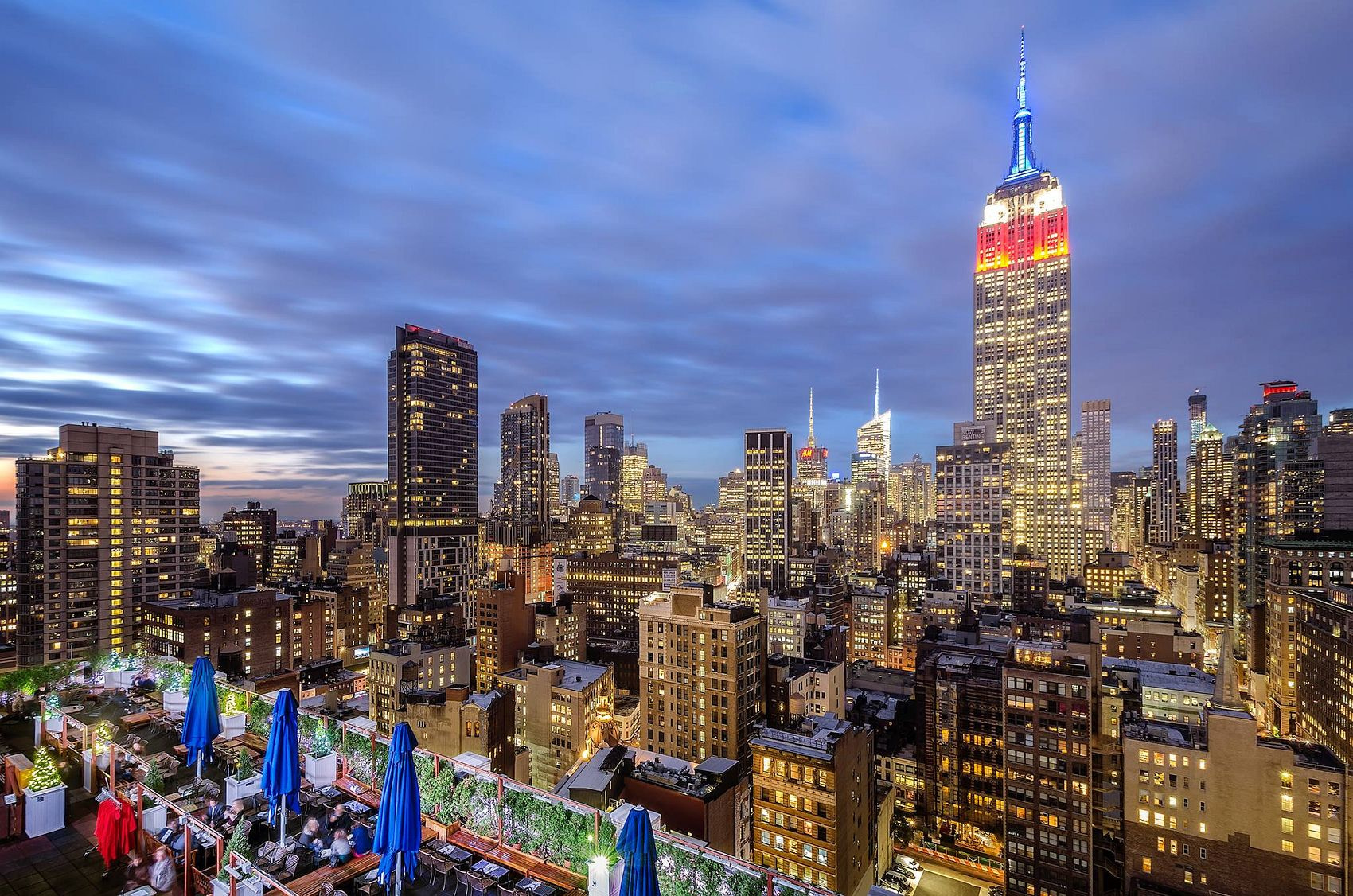 Manhattan Rooftop View, Skellig2008