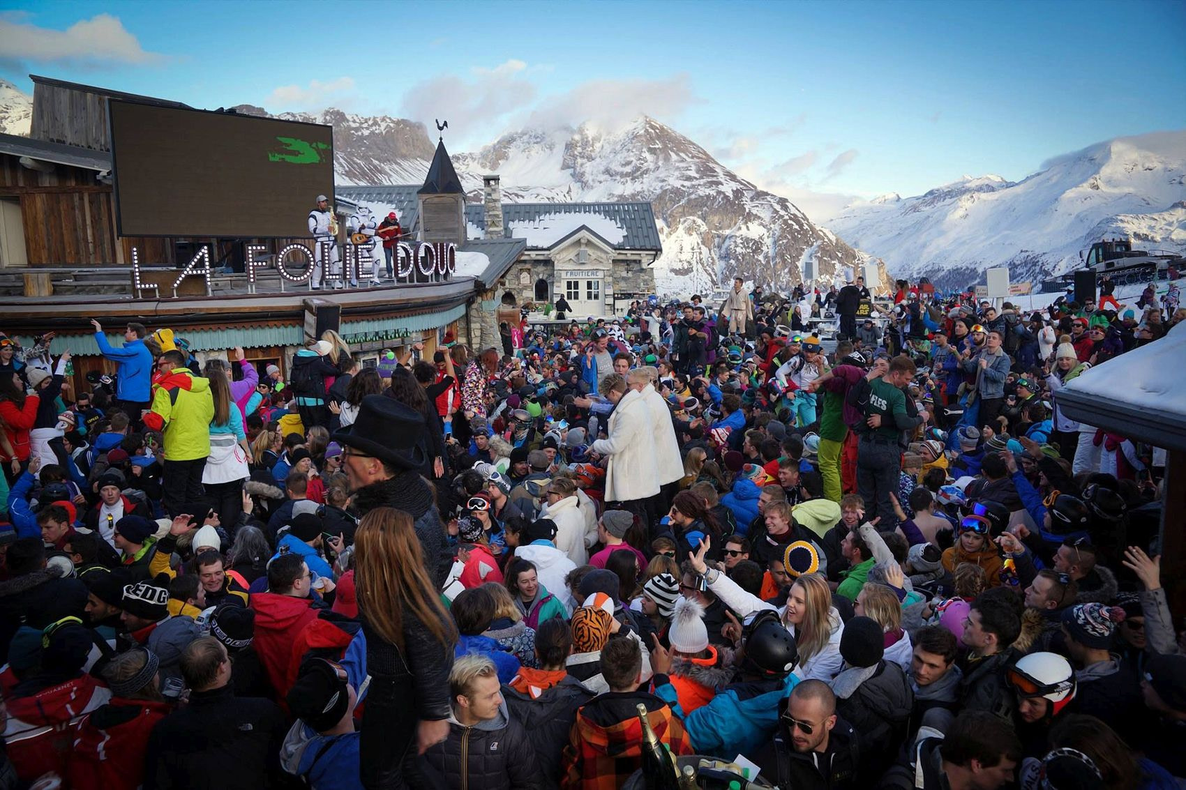 Best Nightclubs and Après-Ski Bars in the Alps