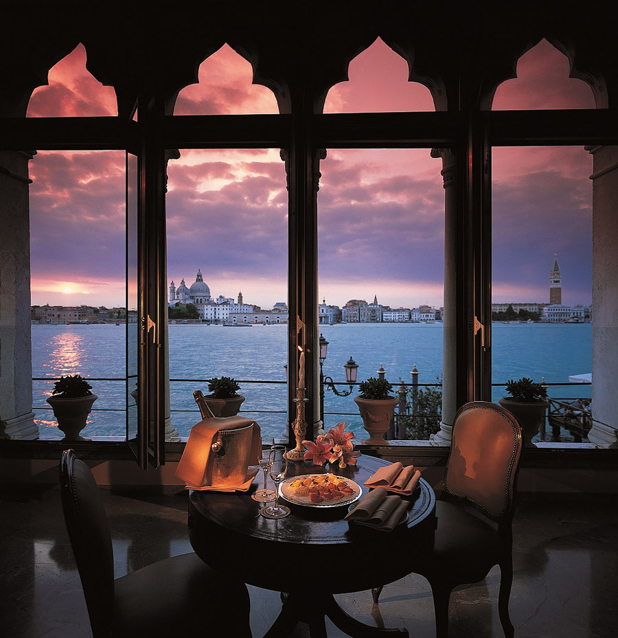 Romantic Venetian palazzo