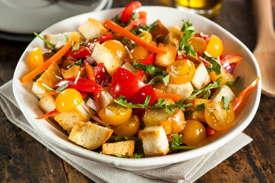 Panzanella salad