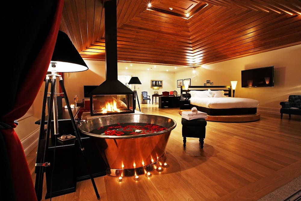 27 Romantic Vacation Ideas That Will Leave the Two of You Mesmerized