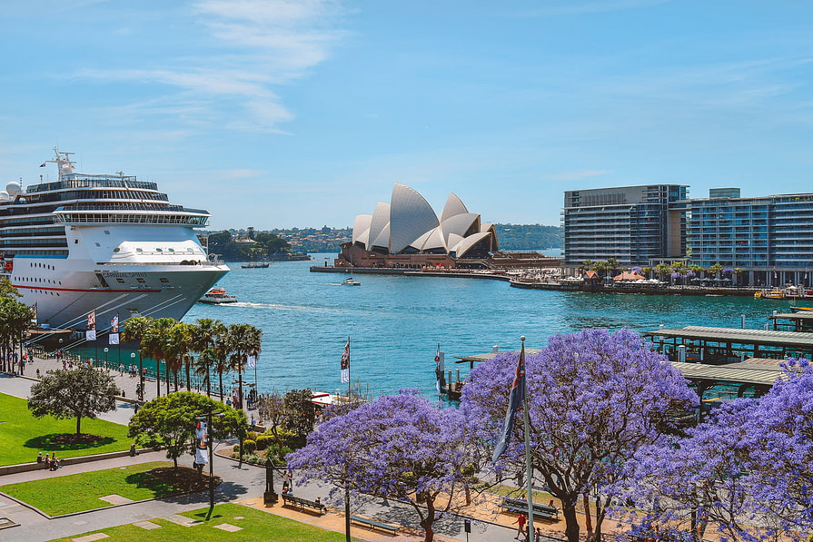 places to visit in october in the world