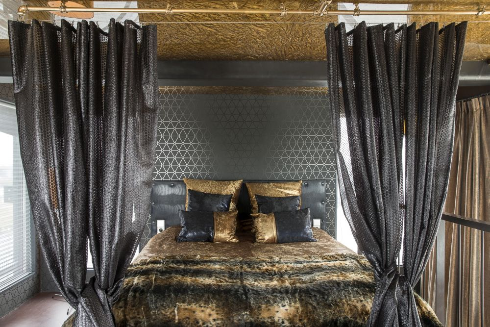 Oriental Bedroom Design