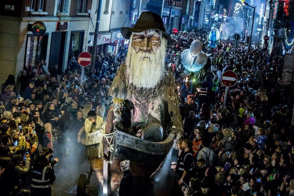 Macnas Halloween Parade