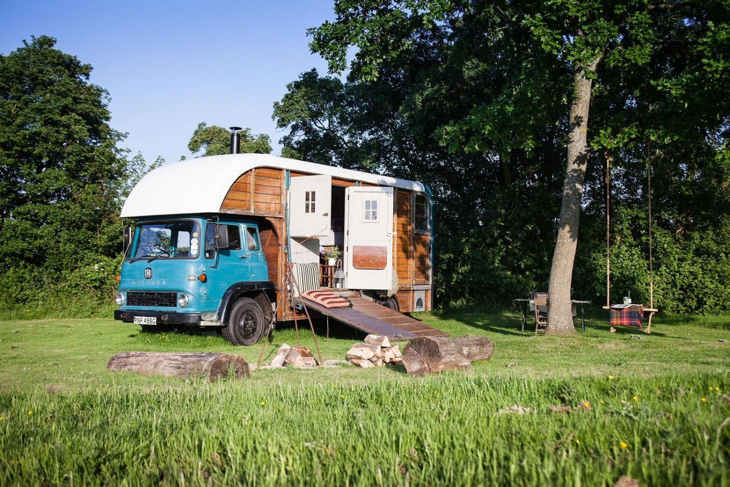 The Strawberry Roan Horsebox