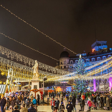 Christmas market in Piata Constitutiei
