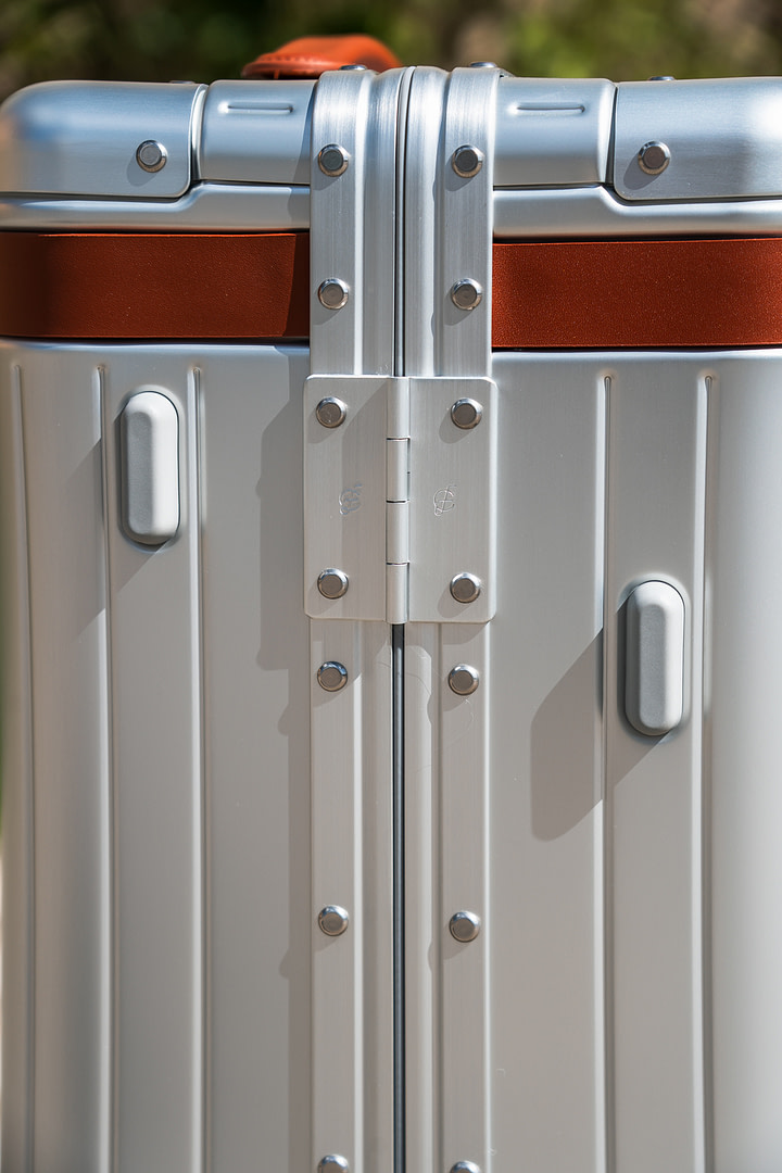 Steel rivets