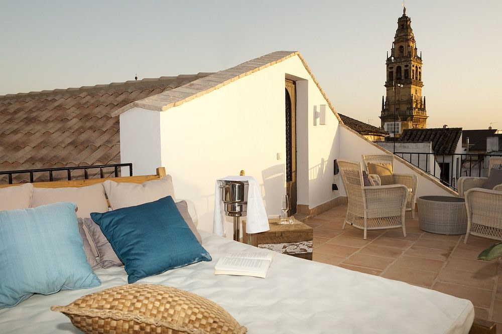 Open-air Bedroom