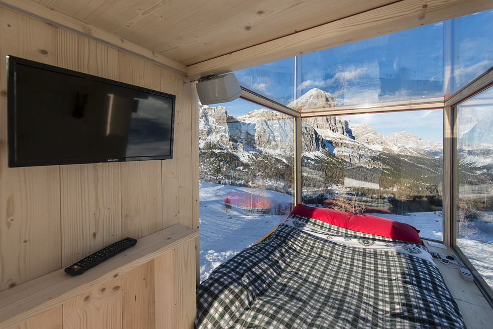 Cabin with TV