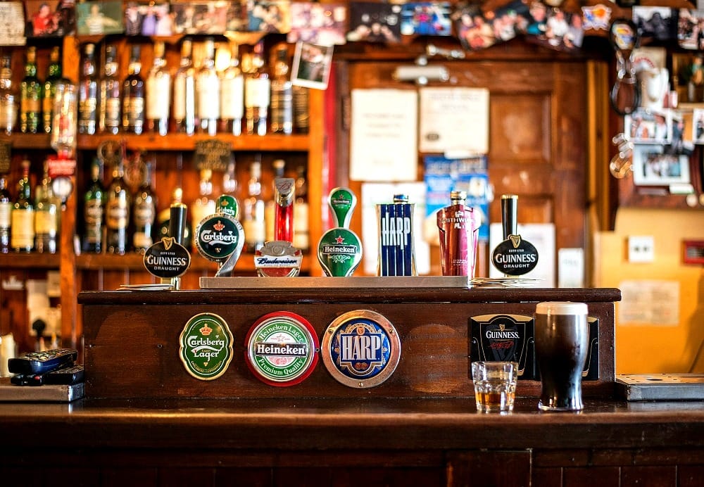 Irish pub