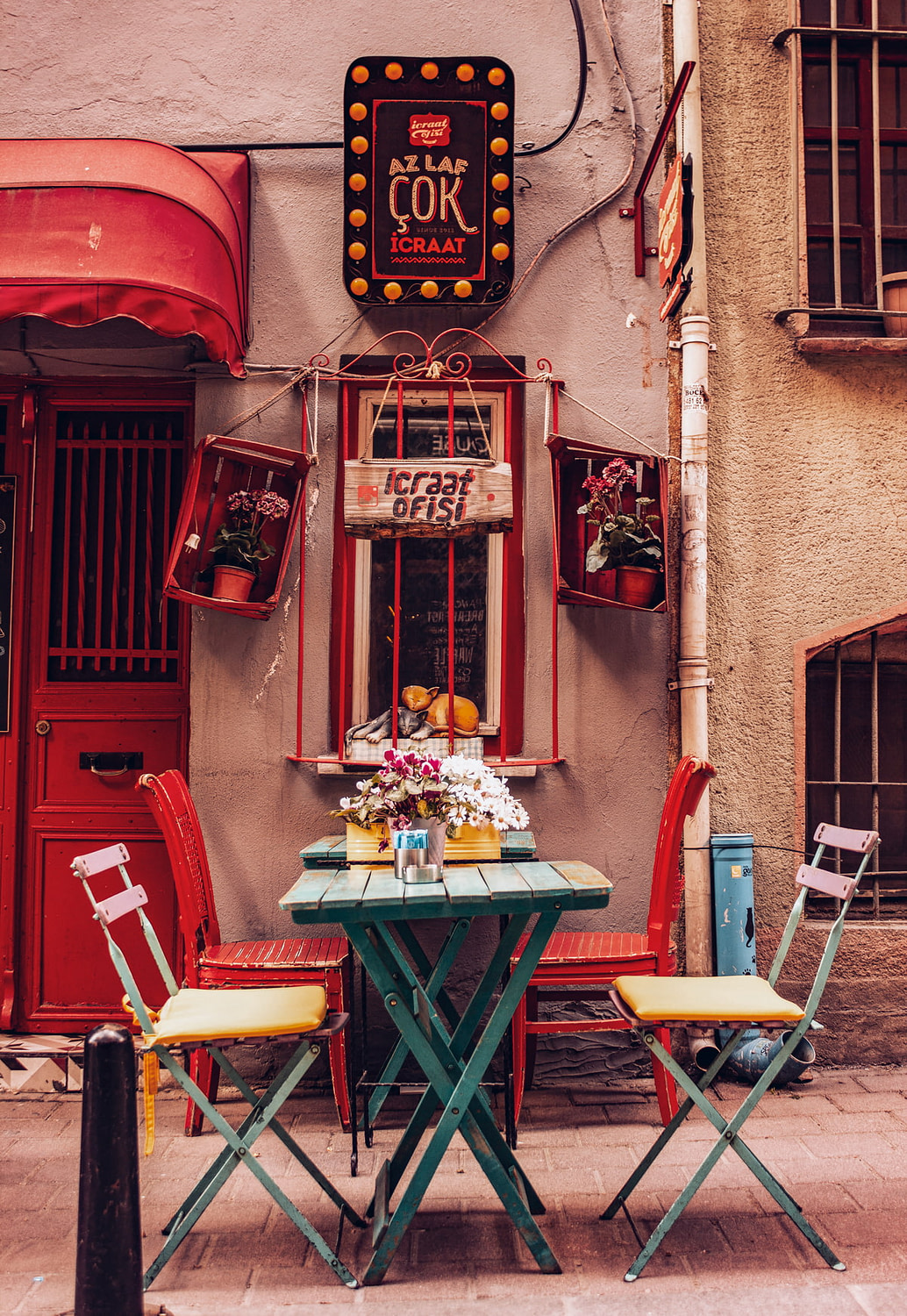 Small coffee shop in Istanbul