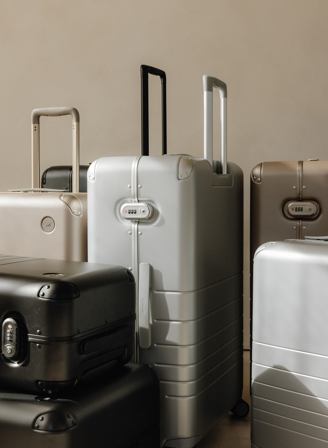 Aluminum vs. Polycarbonate Luggage
