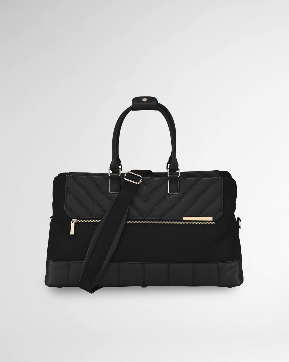 The Best Travel Bags for Women Who Value Form and Function