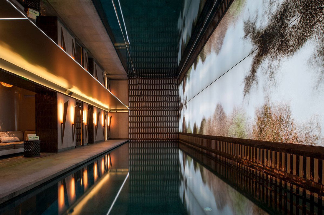 Underground spa in Paris