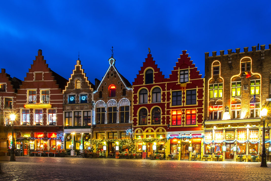 Christmas decorations in Bruges