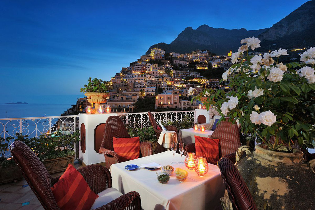 Champagne bar on the Amalfi Coast
