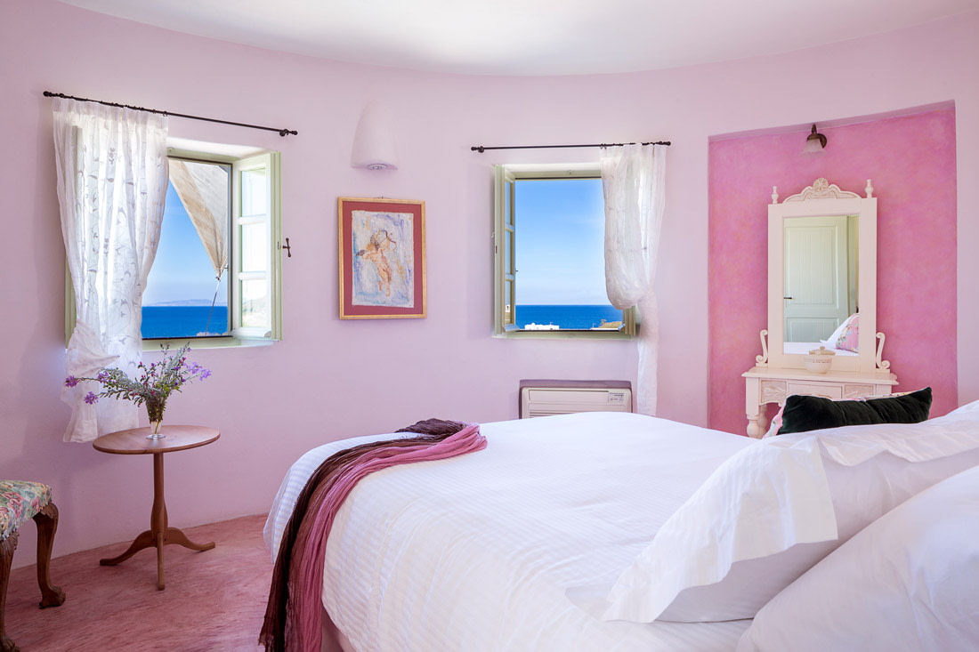 Pink bedroom