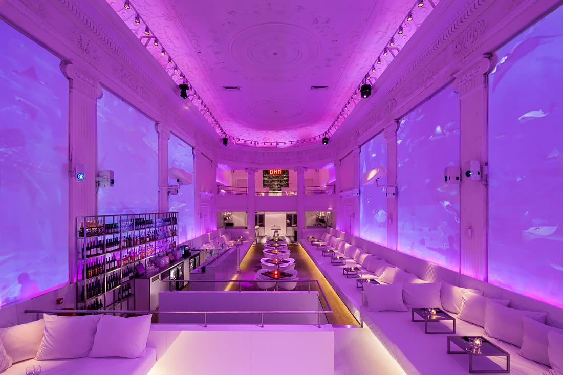 Amsterdam's Supperclub Turns Your Night Out into a Captivating Experience