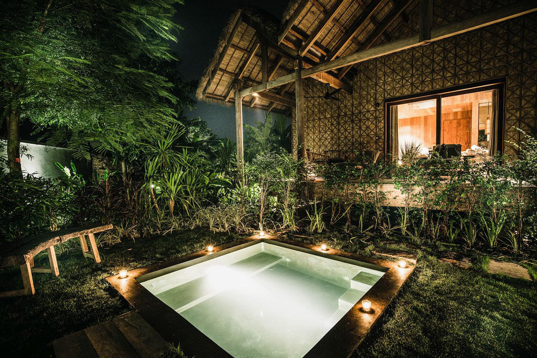 Outdoor jacuzzi