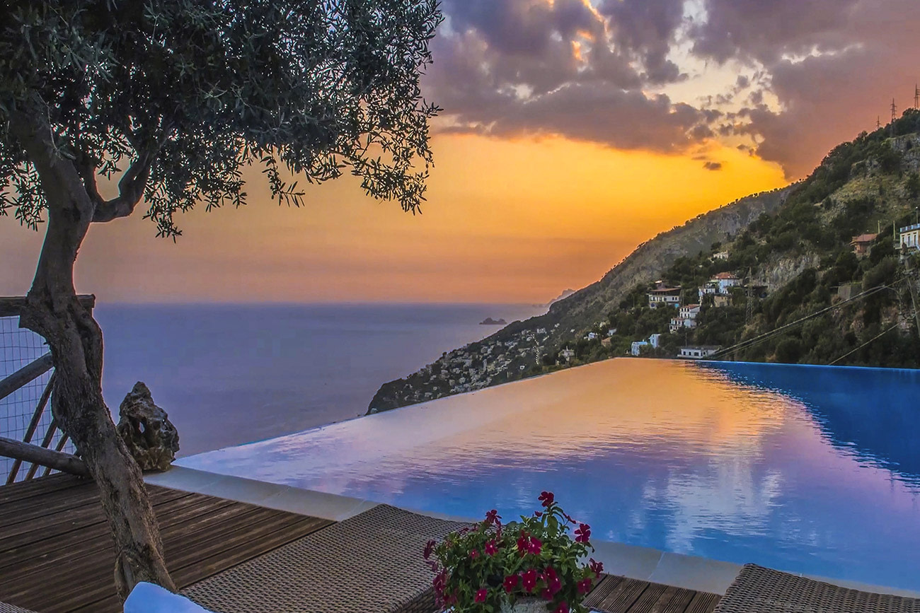 Luxury hilltop villa
