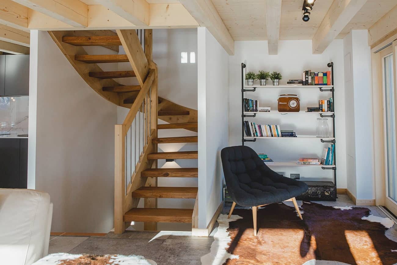 Chalet with minimalist decor