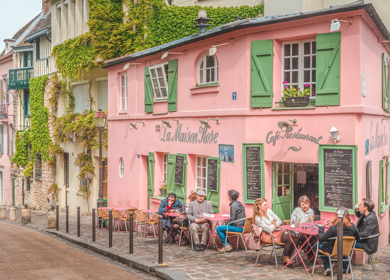 A Guide to Discovering Paris' Prettiest Neighborhoods