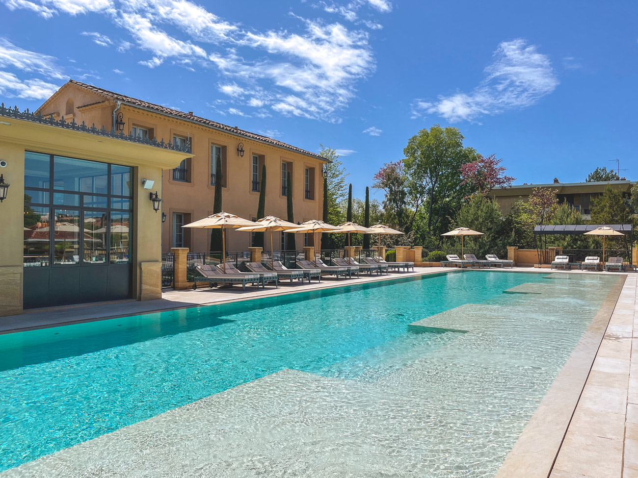Hotel with swimming pool in Aix-en-Provence