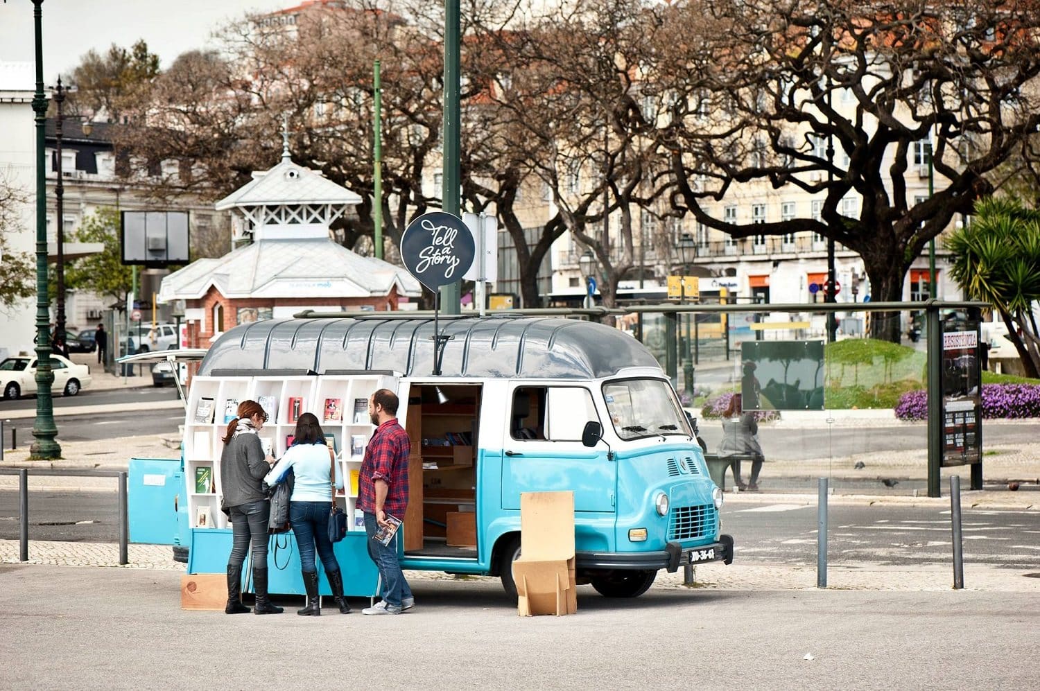 Mobile Bookstore in Lisbon