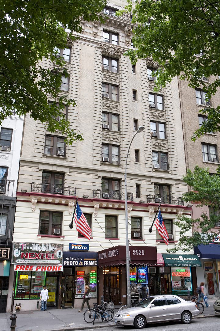 Hotel near Riverside Park