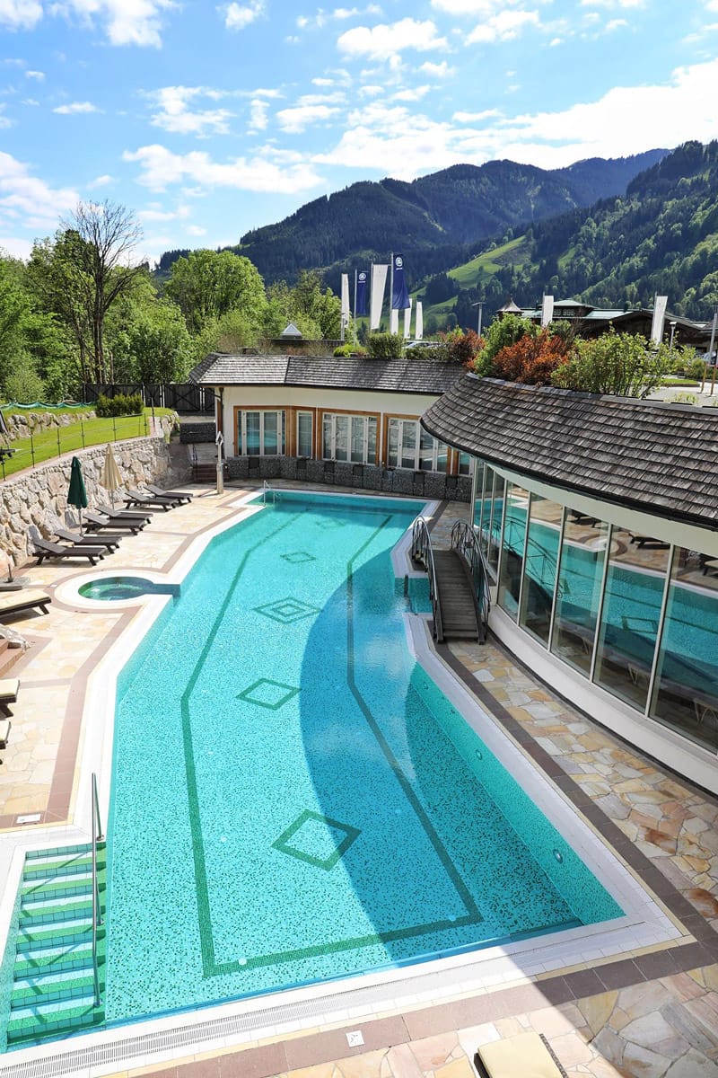Outdoor swimming pool in Kitzbühel