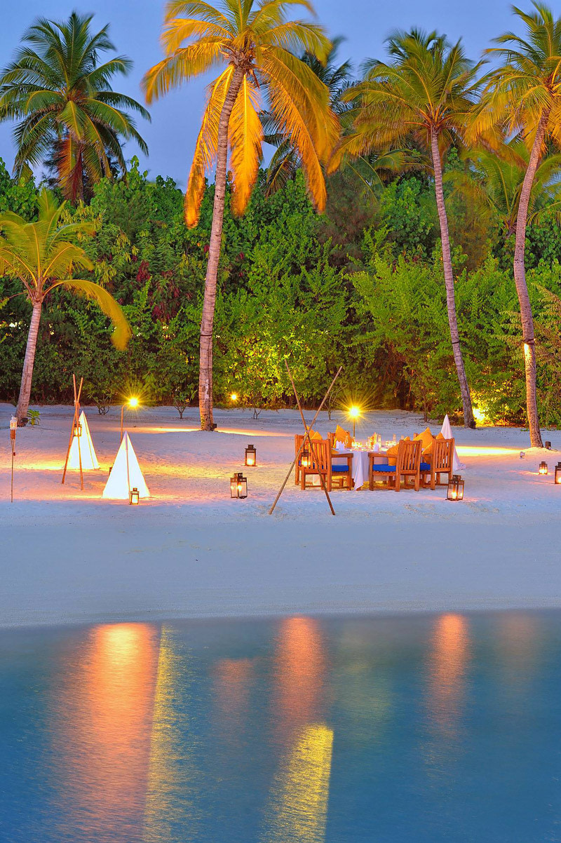 These 9 Dining Locations at This Maldivian Resort Are Out of This World