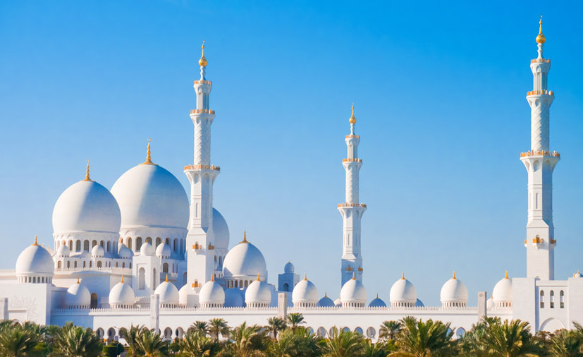 White mosque in Abu Dhabi