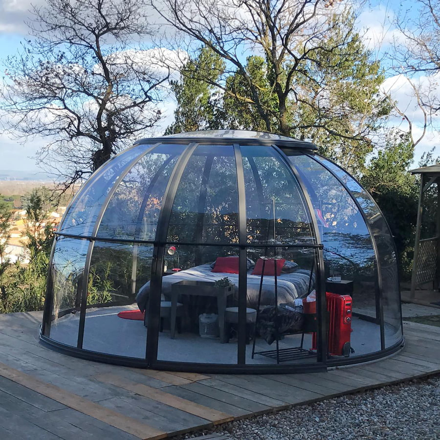 Maison Bulles, France