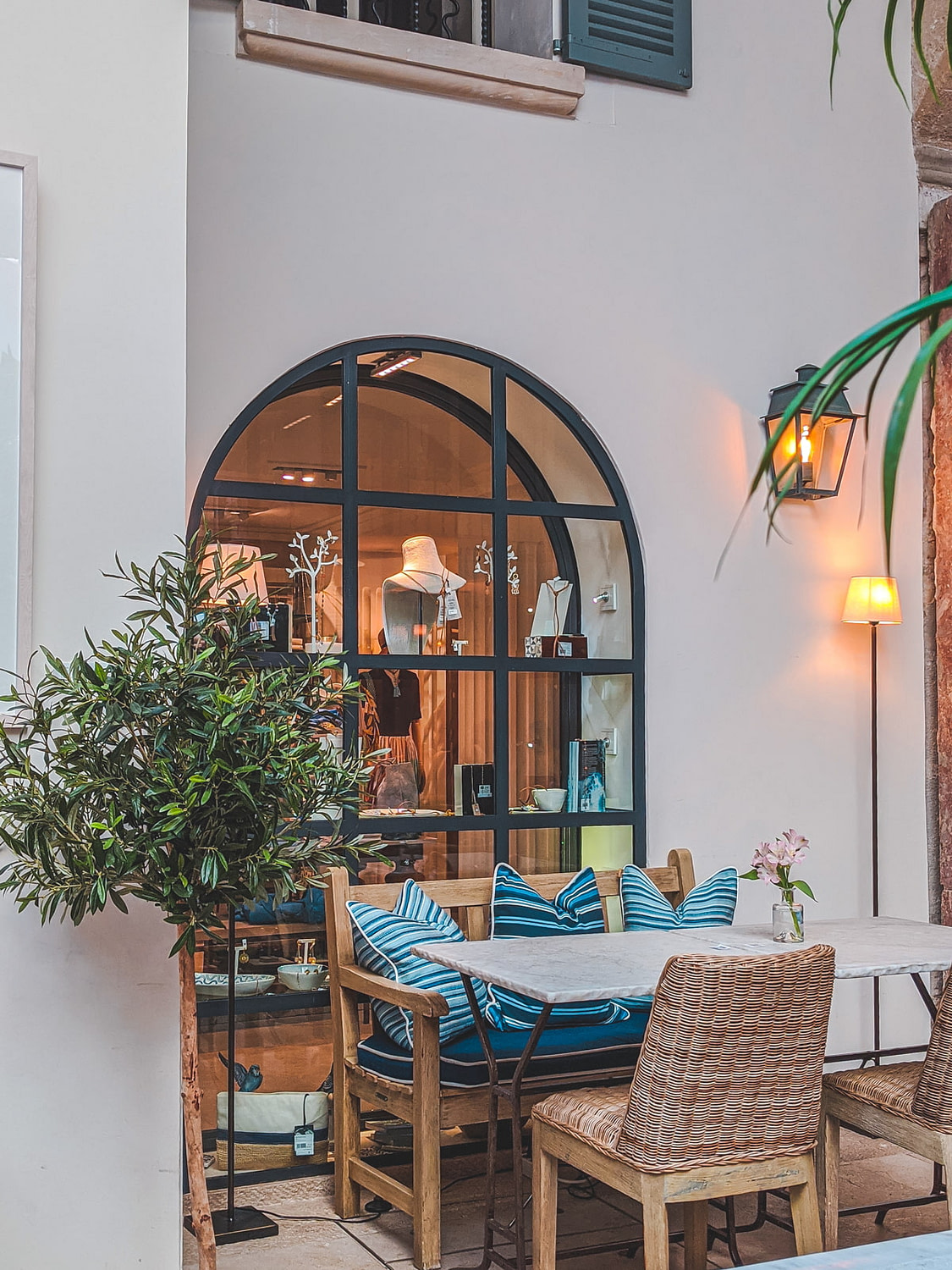 Cafe Rialto